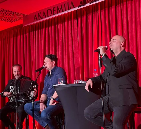 Budvanska publika oduševljena: Premijera spektakla 