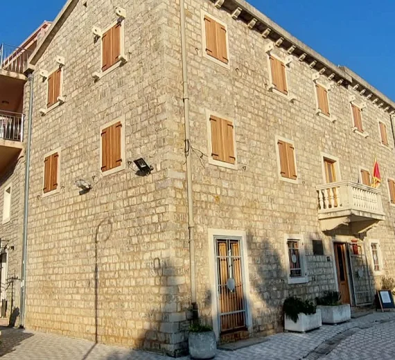 Večeras u Petrovcu otvaranje izložbe ANONIM