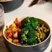 Proljećna detoks salata i povrće na pari