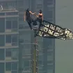Romantika u Njujorku: Zaprosio je na vrhu Empire State Building-a, pa završili u policiji